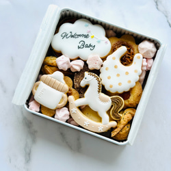 出産祝いに！　クッキー缶 3枚目の画像