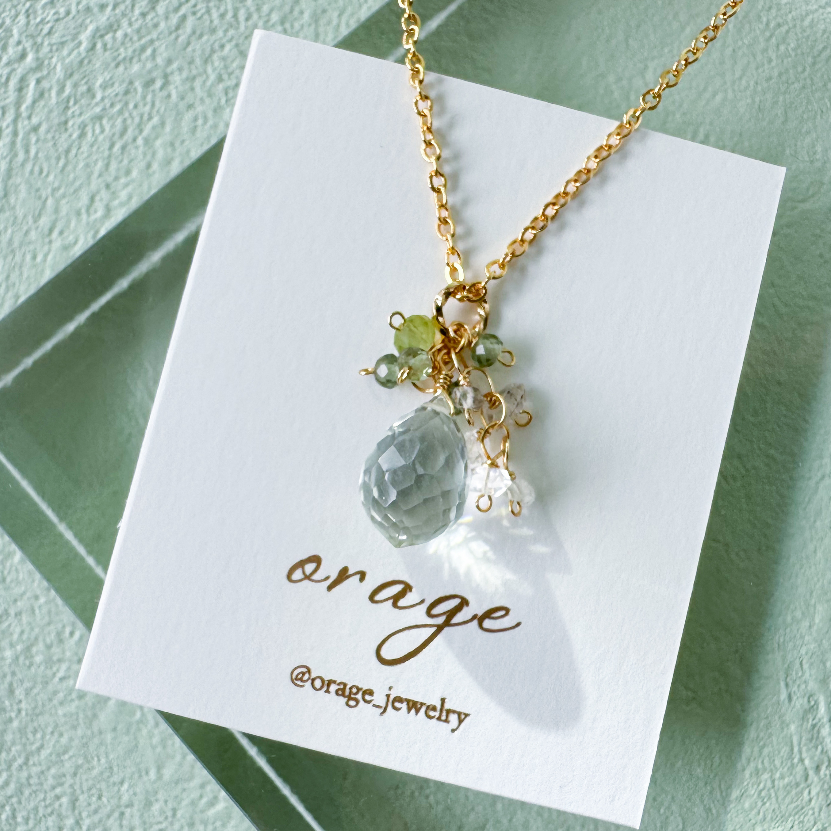 新緑の息吹のネックレス　金属アレルギー対応　サージカルステンレス　グリーンアメジスト