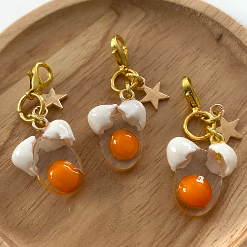 生卵 たまご チャーム 食品サンプル ミニチュア ミニチュアフード