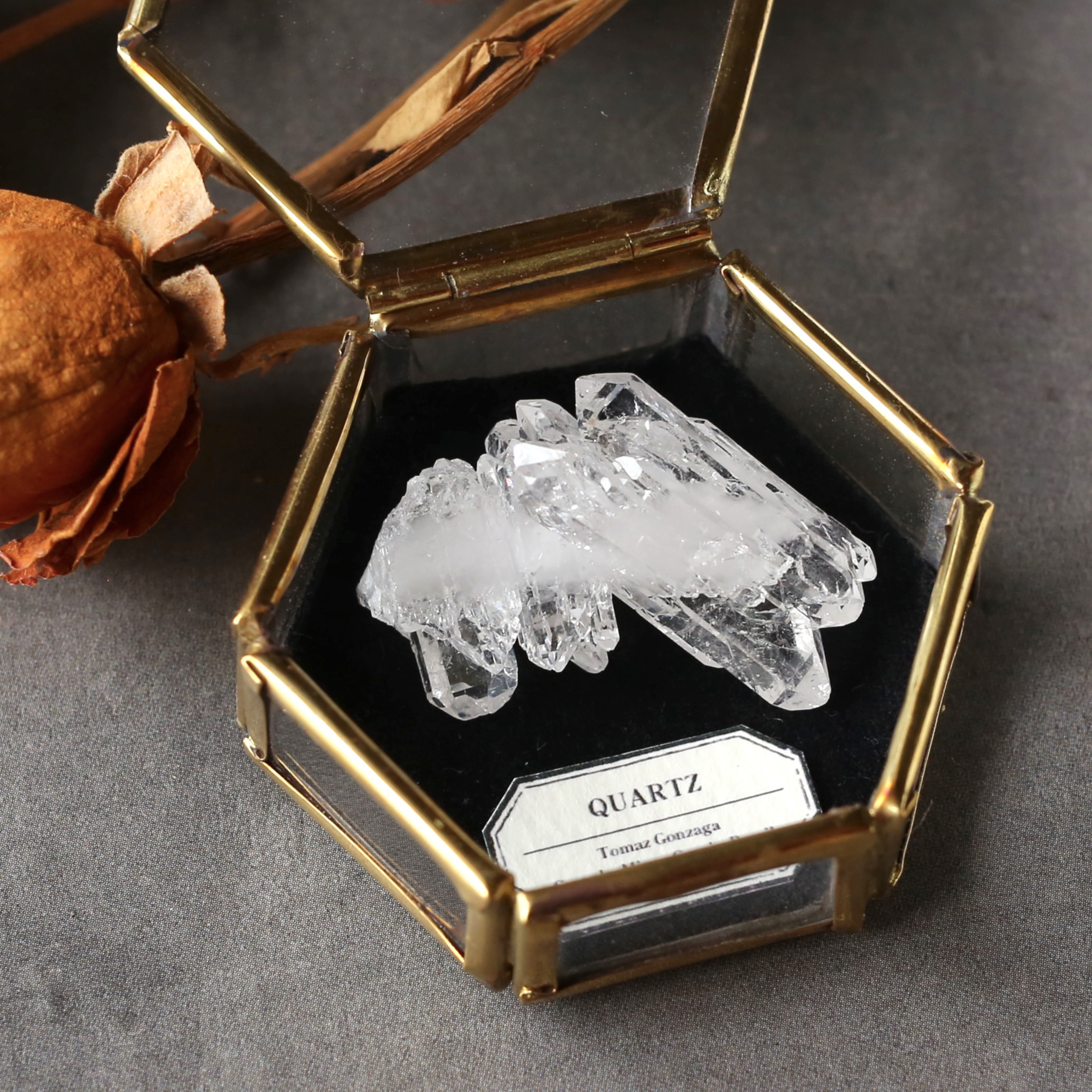 ファーデンクォーツ ミニチュアクォーツクラスター 鉱物標本 トマスゴンサガ産  水晶 天然石