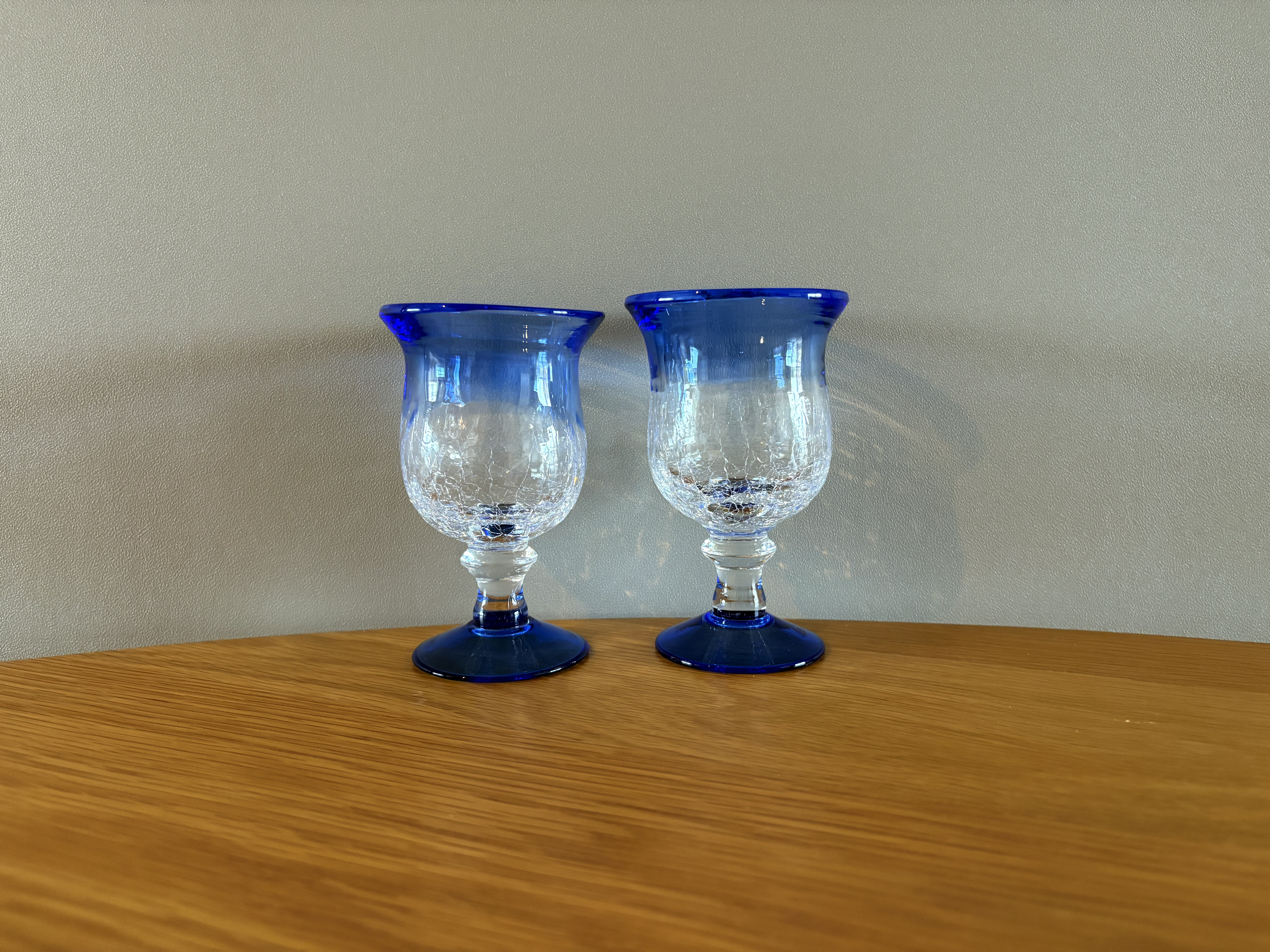 国産の古いレトリーなワイングラス　吹きガラス　【ペアグラス】