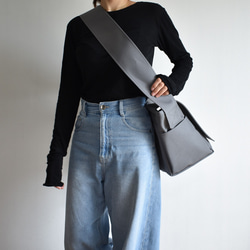 POST SHOULDER TOTE BAG（ダークグレー） 2枚目の画像