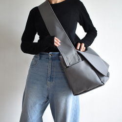 POST SHOULDER TOTE BAG（ダークグレー） 12枚目の画像