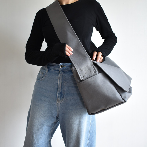 POST SHOULDER TOTE BAG（ダークグレー） 12枚目の画像