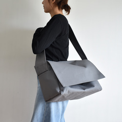 POST SHOULDER TOTE BAG（ダークグレー） 10枚目の画像