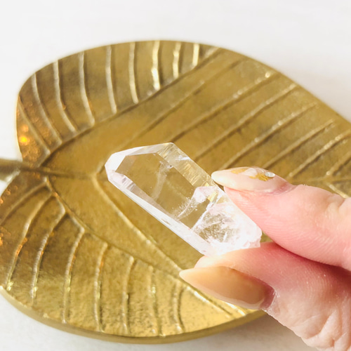 コロンビア産レムリアンシードクリスタル 天然石 虹色の星 通販