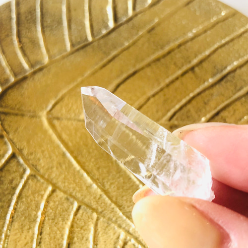 コロンビア産レムリアンシードクリスタル 天然石 虹色の星 通販