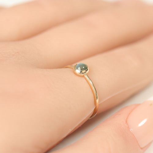 青み緑色のアレキサンドライトキャッツアイK10小ワッカシルバーリング約8.5号 青み緑色のアレキサンドライトキャッツアイK10小ワッカシルバー