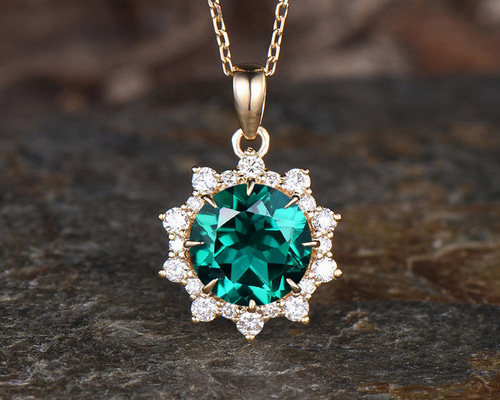 エメラルドグリーン ネックレス ゴールド ネックレス ペンダント エメラルドグリーン エメラルドカット 一