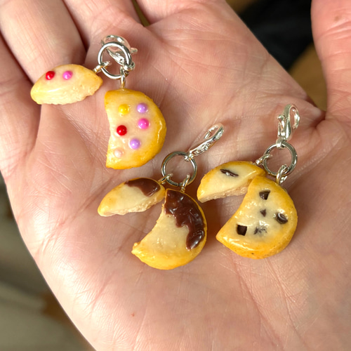 選べる】割れちゃったクッキーのめじるしアクセサリー フェイクフード