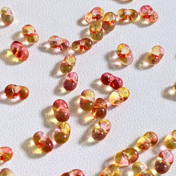 ファルファーレ オレンジ 3.2✕6.5㍉ 5g ピーナッツ ビーズ チェコ 通し穴 透明 ガラス つぶつぶ パーツ 3枚目の画像