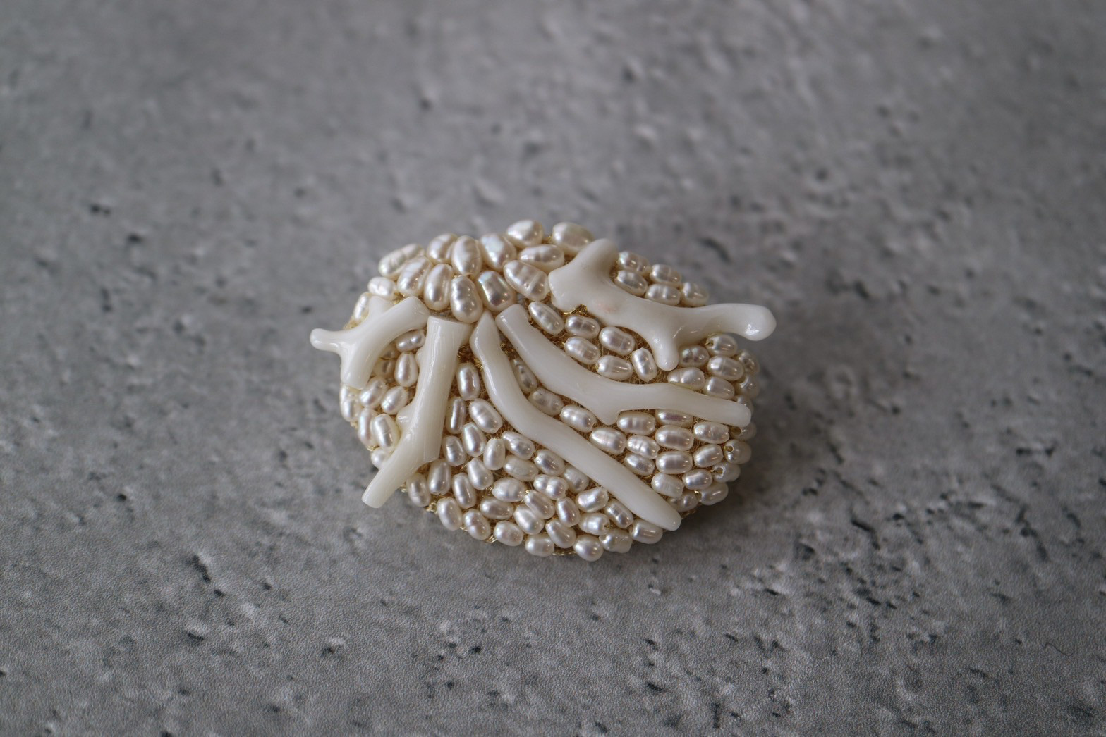 White Coral ブローチ  (20B-02)