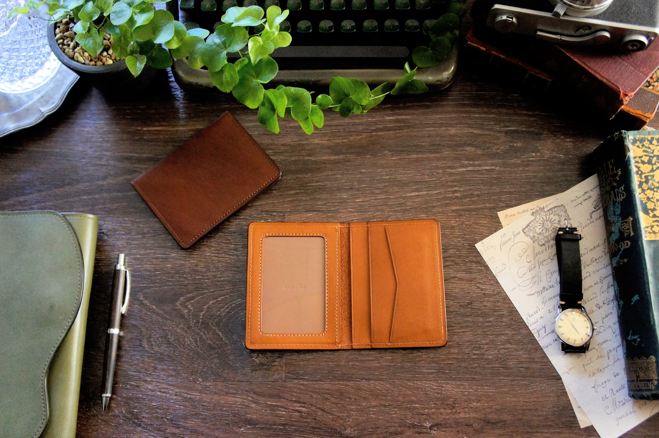 【税理士証票ケース/本革仕立てのシンプル証票ホルダー】クリアケース付き◆カードケース◆刻印◆ラッピング・送料無料