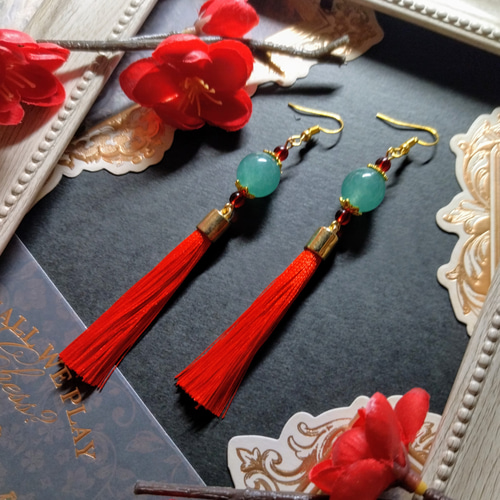 翡翠とタッセルのピアス（イヤリング）（色オーダー可）【チャイナ