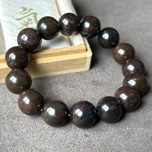 マイナスエネルギーから持ち主を守る/ブラウンスギライト/パワー  