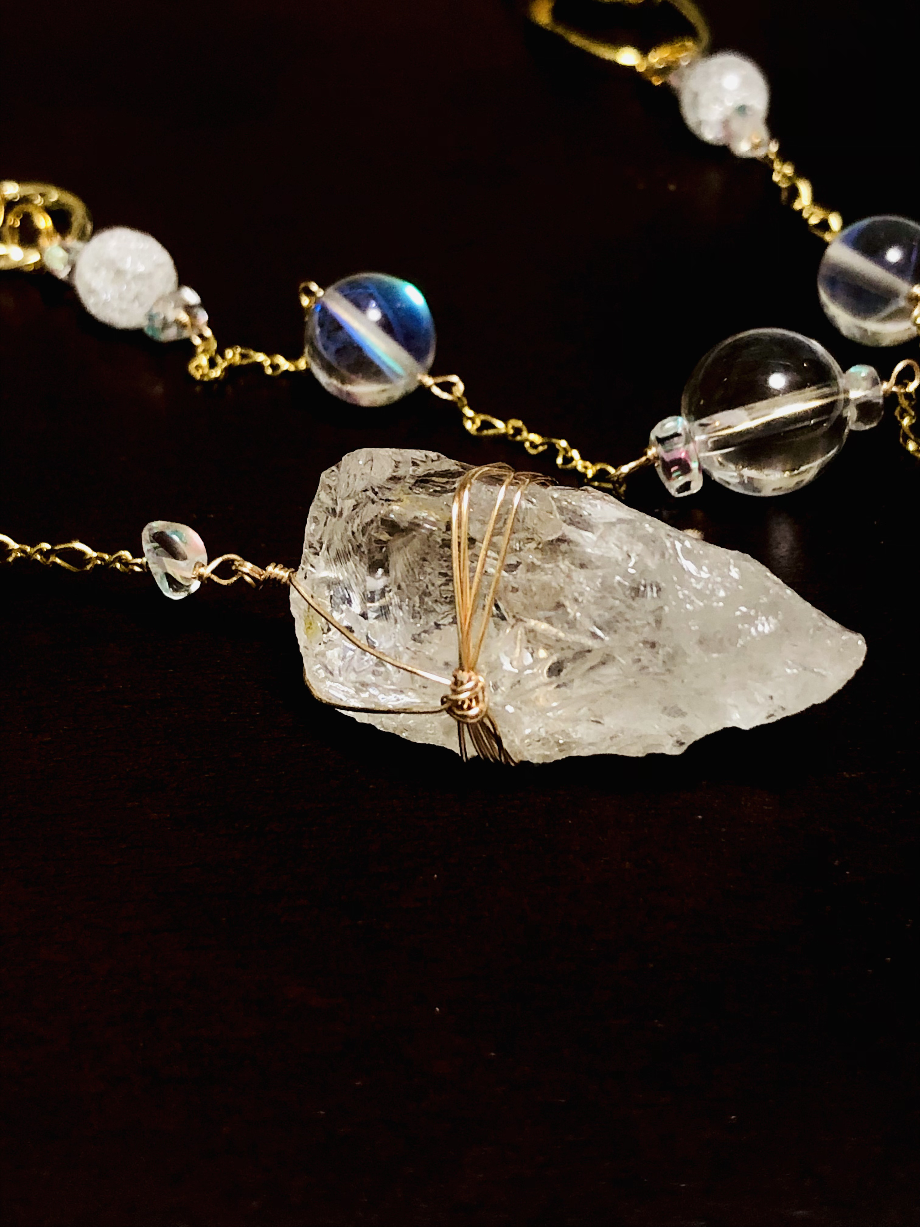 カチ割りヒマラヤ水晶のサンキャッチャー