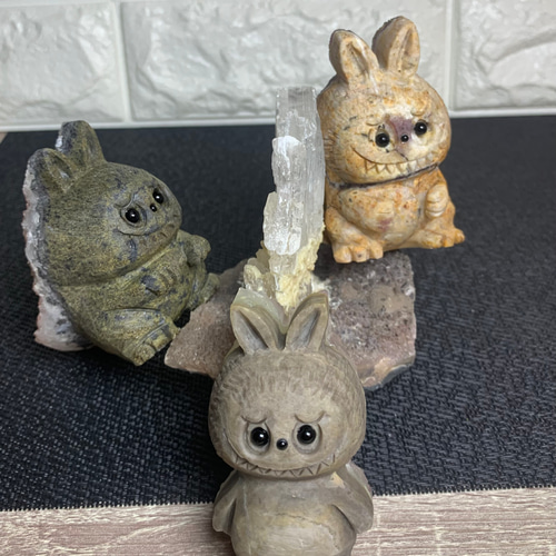 ラブブ 天然水晶彫刻貴州蛍石は珍しくて可愛いラブブ# その他