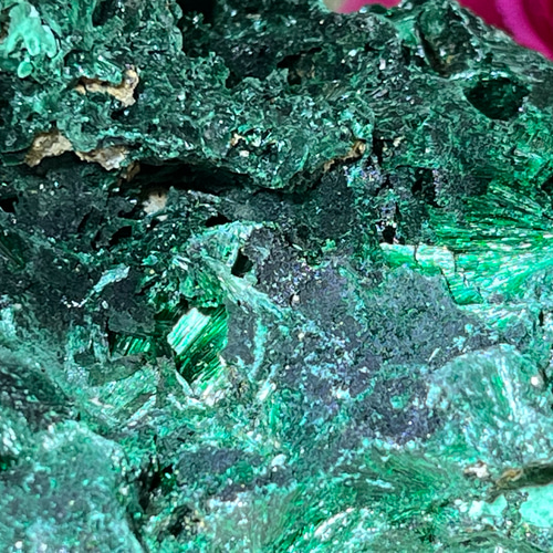 ベルベットマラカイト 孔雀石 針状結晶 ラフストーン 原石 クラスター