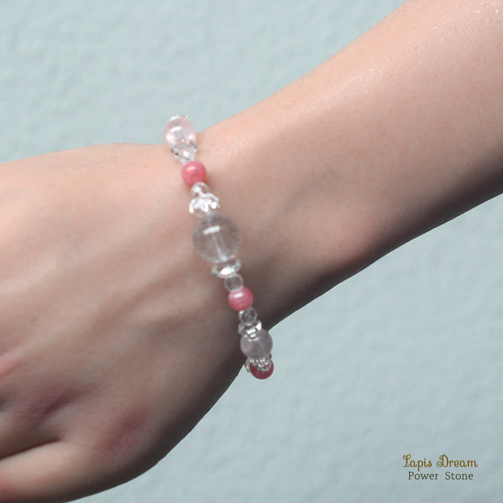 頑張りすぎた心をそっと癒すお守り ｜ ヒマラヤ水晶、インカローズの天然石パワー.ストーン ブレスレット
