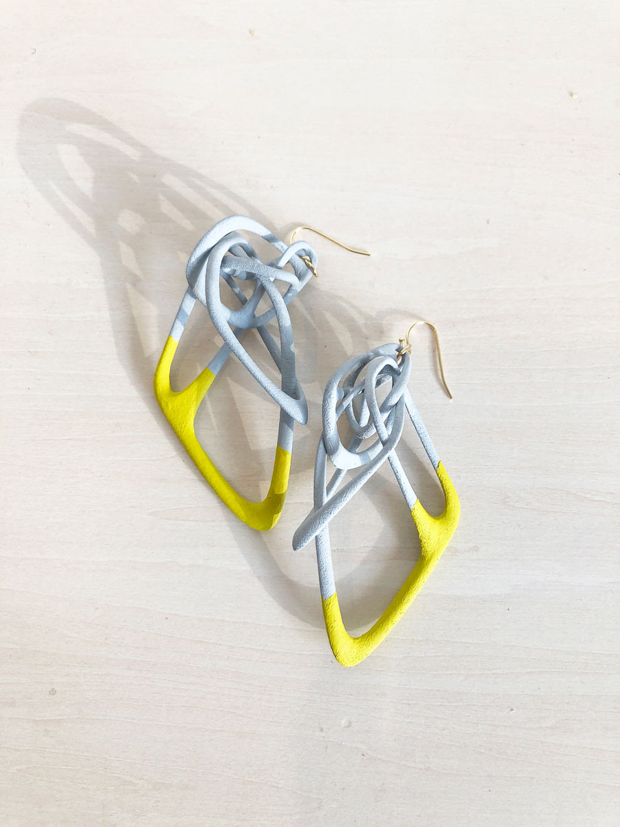 【2025SS限定カラー】TaneBigEarringsタネビックピアス　グレーｘマスタードイエロー