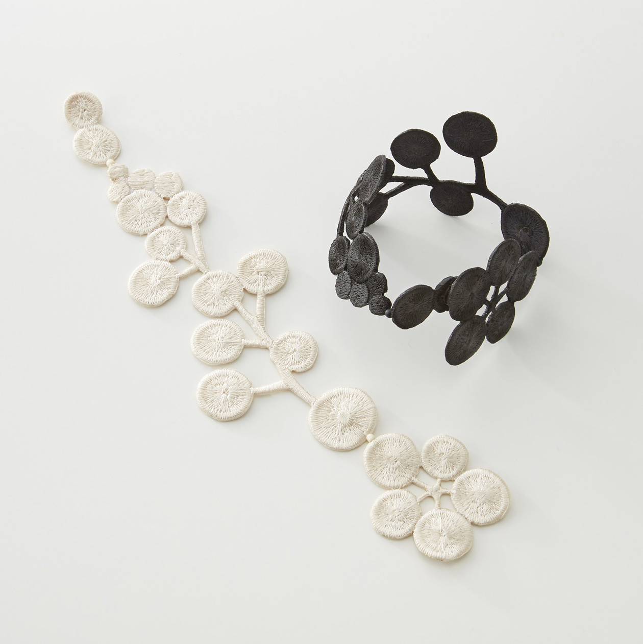 刺繍ブレスレット ga.la (b-017）6色