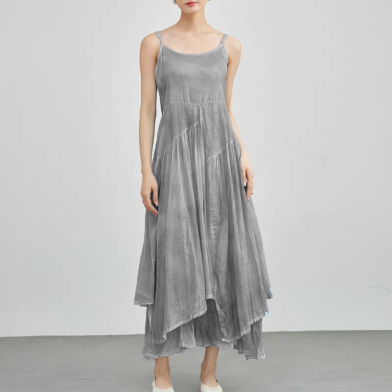 重なるイレギュラーヘムが華やかに揺らめく♪キャミソールワンピース グレー