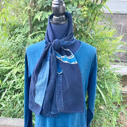 古布法被リメイクパンツ　藍染　ワイド　とても可愛い♡　丸パッチ！ 古布リメイク 襤褸 パッチワーク 藍染 木綿 蚊帳 刺し子 型染め