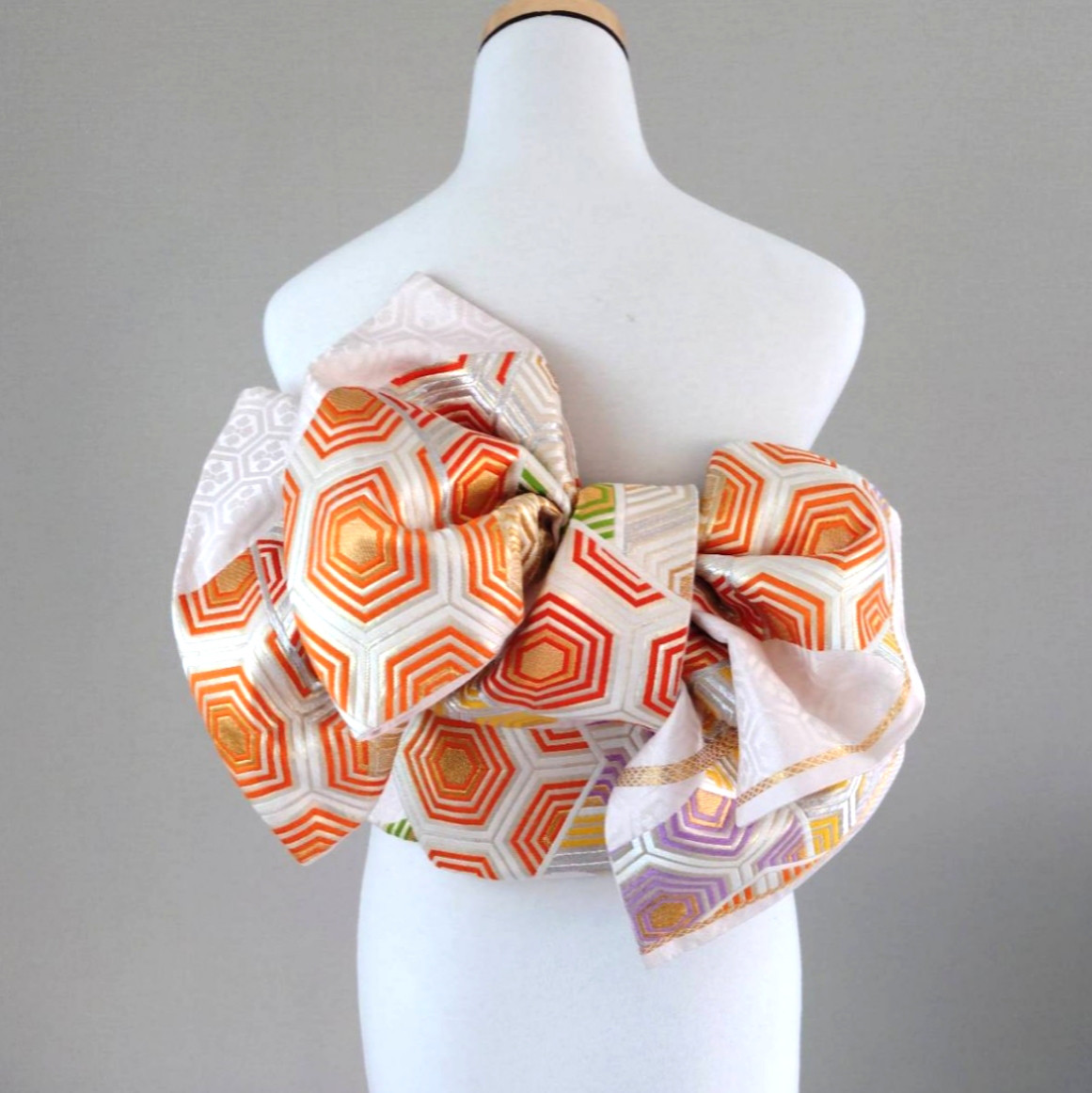 一部式　慶福に七宝　作り帯　付け帯　振袖用　胴巻き～90㎝　正絹　変わり結び