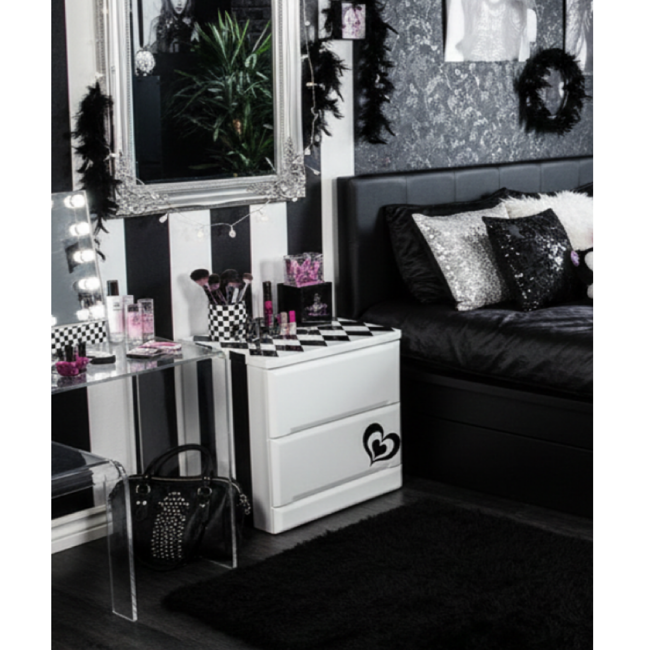 かわいいチェスト【♥ブラック&アーガイル】2段チェスト(レール付)