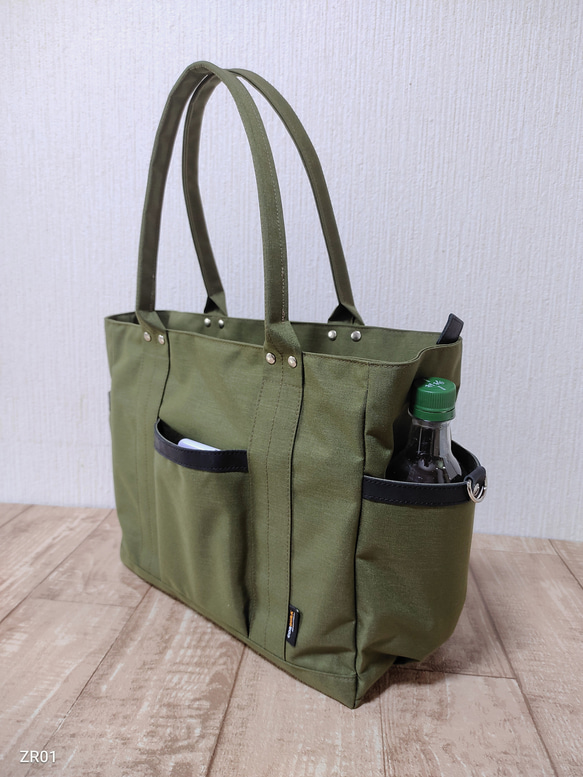 コーデュラナイロン×本革トートバッグL｜軽量＆撥水・13インチPC対応〈自立・多ポケット仕様〉カーキグリーン 10枚目の画像