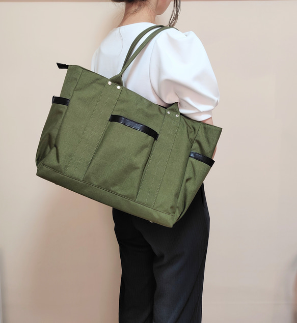 コーデュラナイロン×本革トートバッグL｜軽量＆撥水・13インチPC対応〈自立・多ポケット仕様〉カーキグリーン 1枚目の画像