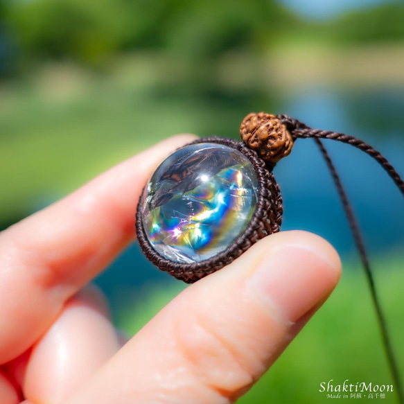 レア・希少！超スペシャル！虹色の地球！アイリスクォーツと6面チクナルドラクシャのお守りネックレス44 1枚目の画像