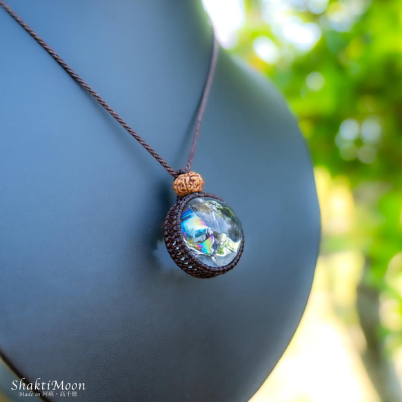 レア・希少！超スペシャル！虹色の地球！アイリスクォーツと6面チクナルドラクシャのお守りネックレス44 9枚目の画像