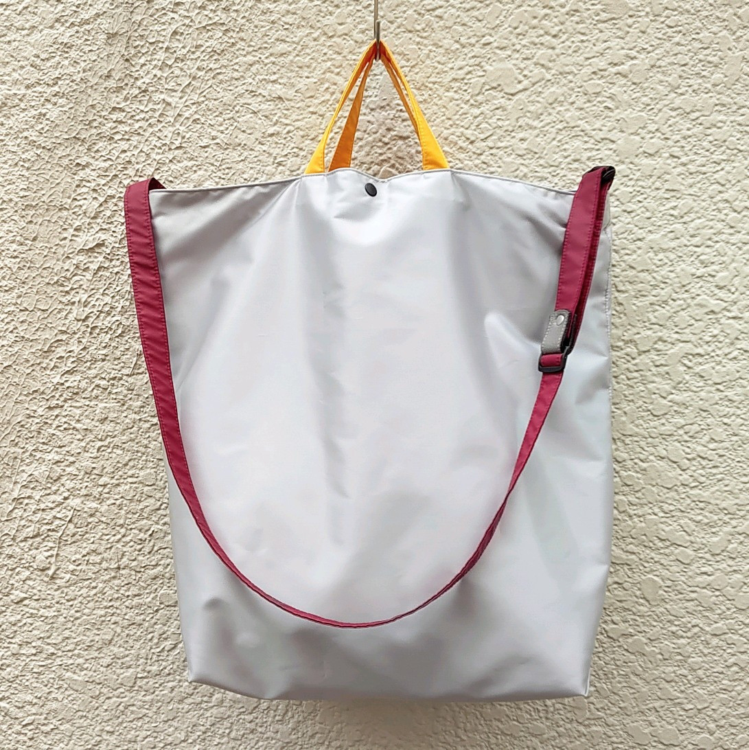 大容量!! ナイロントート&ショルダーバッグ (シルバーグレー×山吹×ワイン tb-hs 22) 6,270円