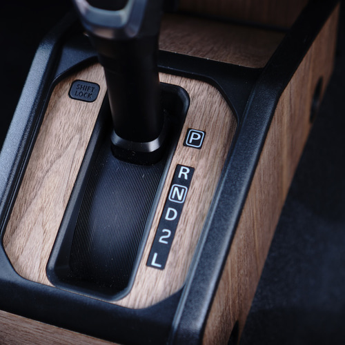 ジムニー JB64 JB74 リアルウッド ウォールナットシール シフトパネル