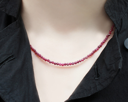 く*み様 赤石 ガーネット ルビー ビーズネックレス 未使用 ストーン 天然石 4ec1a832501ce514fd7aa55f1c56d3