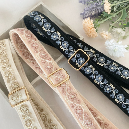 インド刺繍リボン　ショルダー インド刺繍リボンのショルダーストラップ(子供用・最大125cm調節