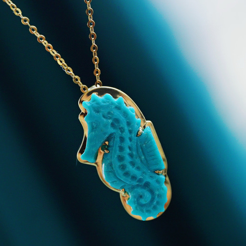 海馬」K18ゴールド ナチュラルターコイズ 12月の誕生石 アリゾナトルコ