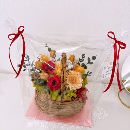 ナチュラル フラワーバスケット 花籠 花カゴ 赤い花 可愛い 還暦 古希