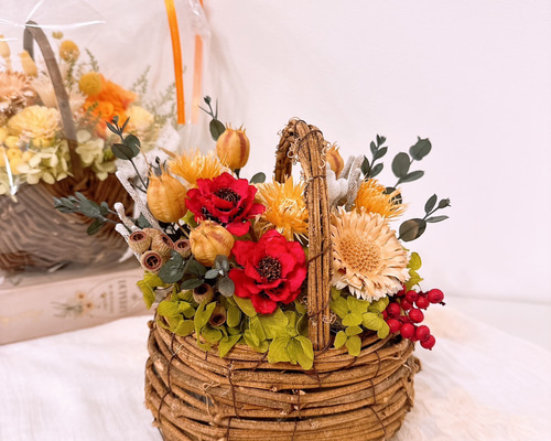 ナチュラル フラワーバスケット 花籠 花カゴ 赤い花 可愛い 還暦