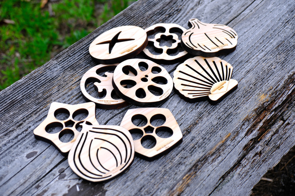 コースターバラ売り 森のコースター〈野菜の断面編〉 小皿 わたらせ木工店 通販 19435402