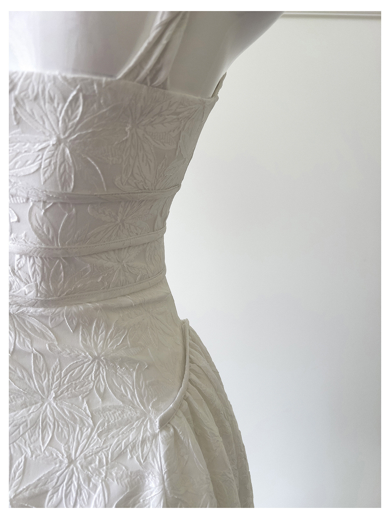 ドレス パーティー ウェディング ワンピース ロング プリンセス 白 痩せる 上品 優雅 韓国風 結婚式 お呼ばれ