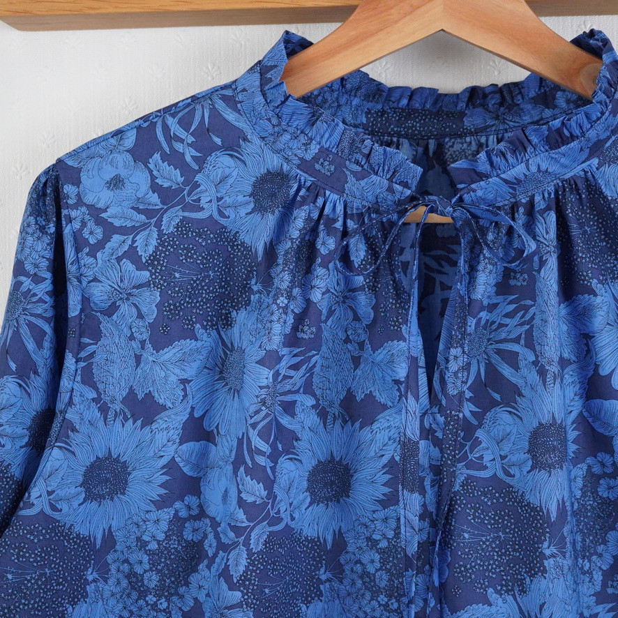 アパレル起用＊*リバティ＊フリルネックブラウス（7・9・11・13・15号)