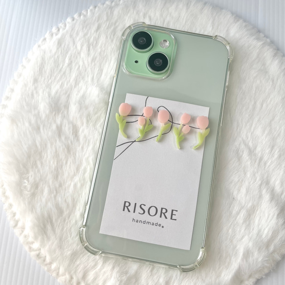 チューリップのスマホケース（真ん中）【iPhone全機種対応】レジン iPhone16 iPhone15 クリアケース 6枚目の画像