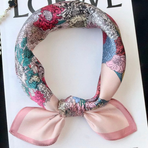 花柄馬デザインシルクスカーフ シルク100％ 約 53cm 絹スカーフ