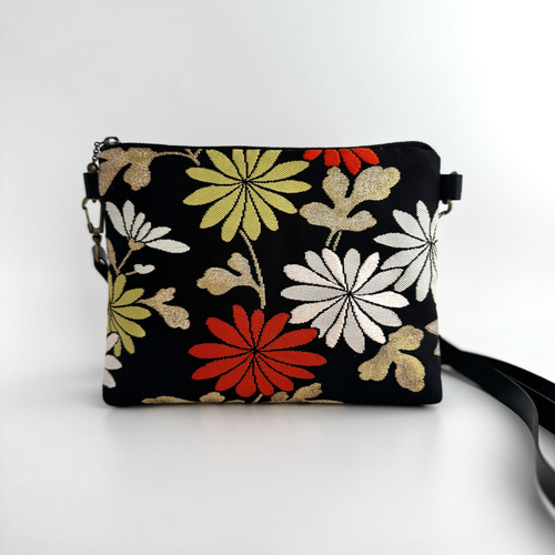 帯ショルダー＊スマホ＋αsize(花模様)♦︎スマホショルダー 長さ調節