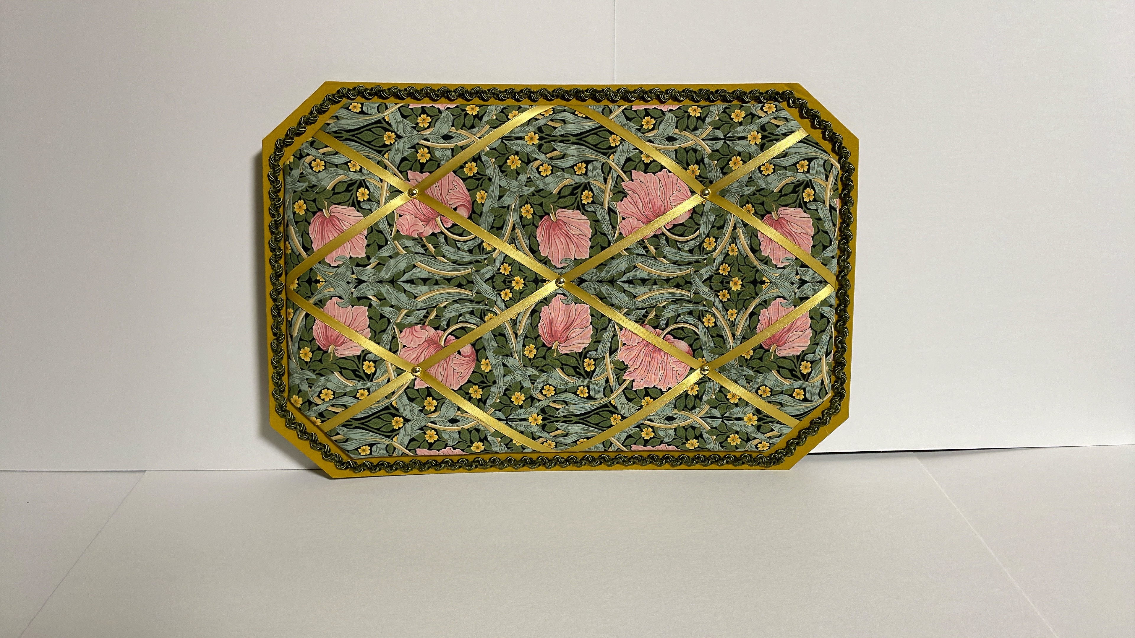 ウィリアムモリス　花柄のペルメル