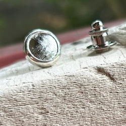 ムオニオナルスタ隕石（メテオライト）シルバータイタック・ピンズ◇Silver Tie Tac 2枚目の画像