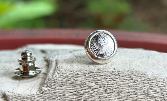 ムオニオナルスタ隕石（メテオライト）シルバータイタック・ピンズ◇Silver Tie Tac 6枚目の画像
