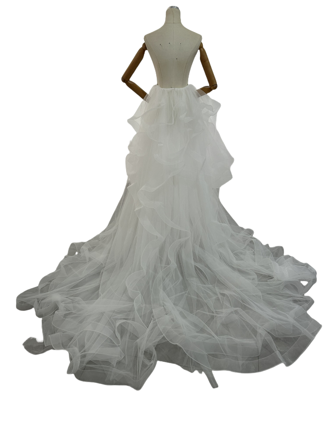 華やかなトレーン リボントレーン ソフトチュール アシメスカート ラッフルフリル 取り外し ウェディングドレス 花嫁